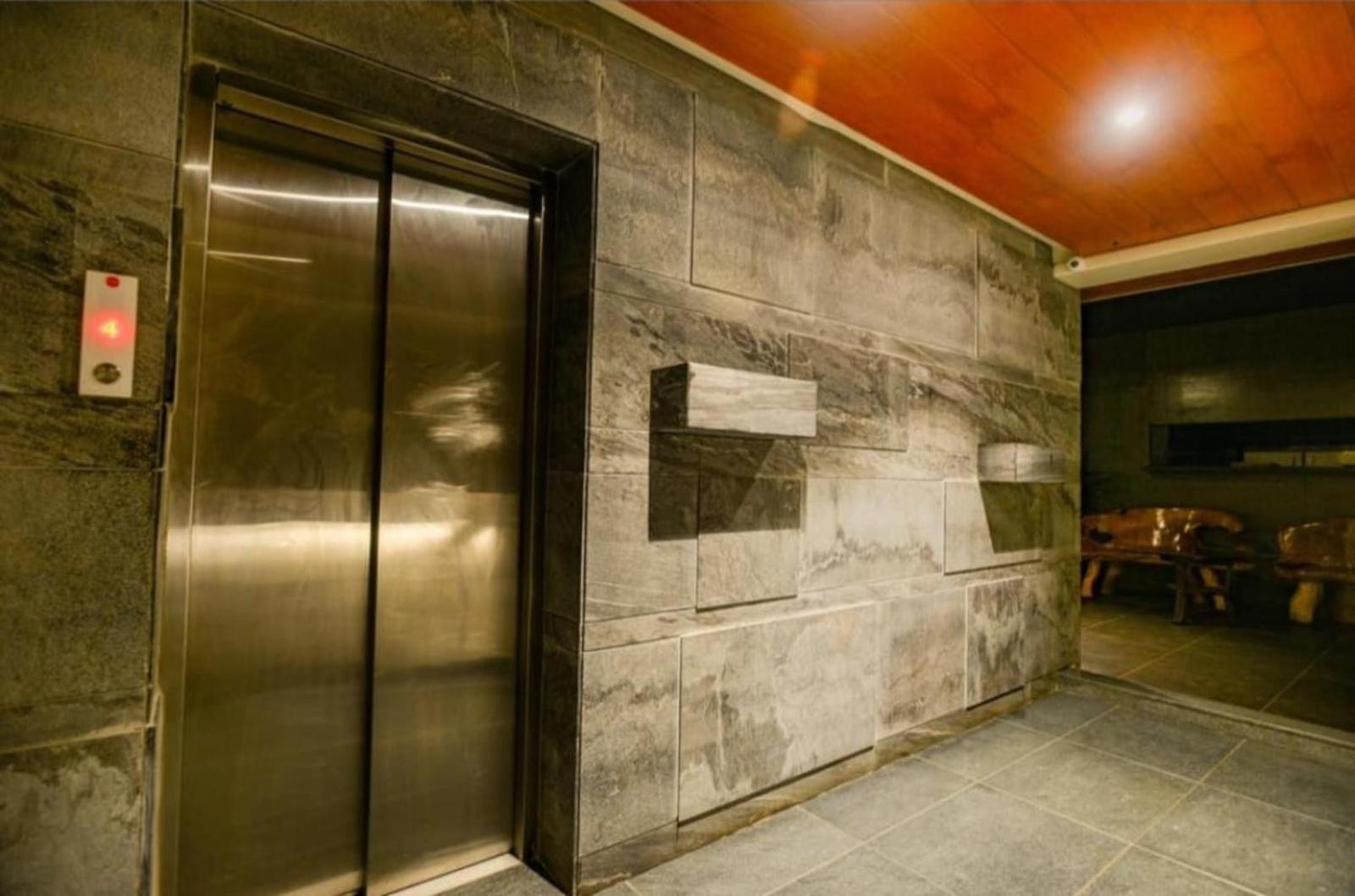 Elite Boutique Hotel Satara Luaran gambar