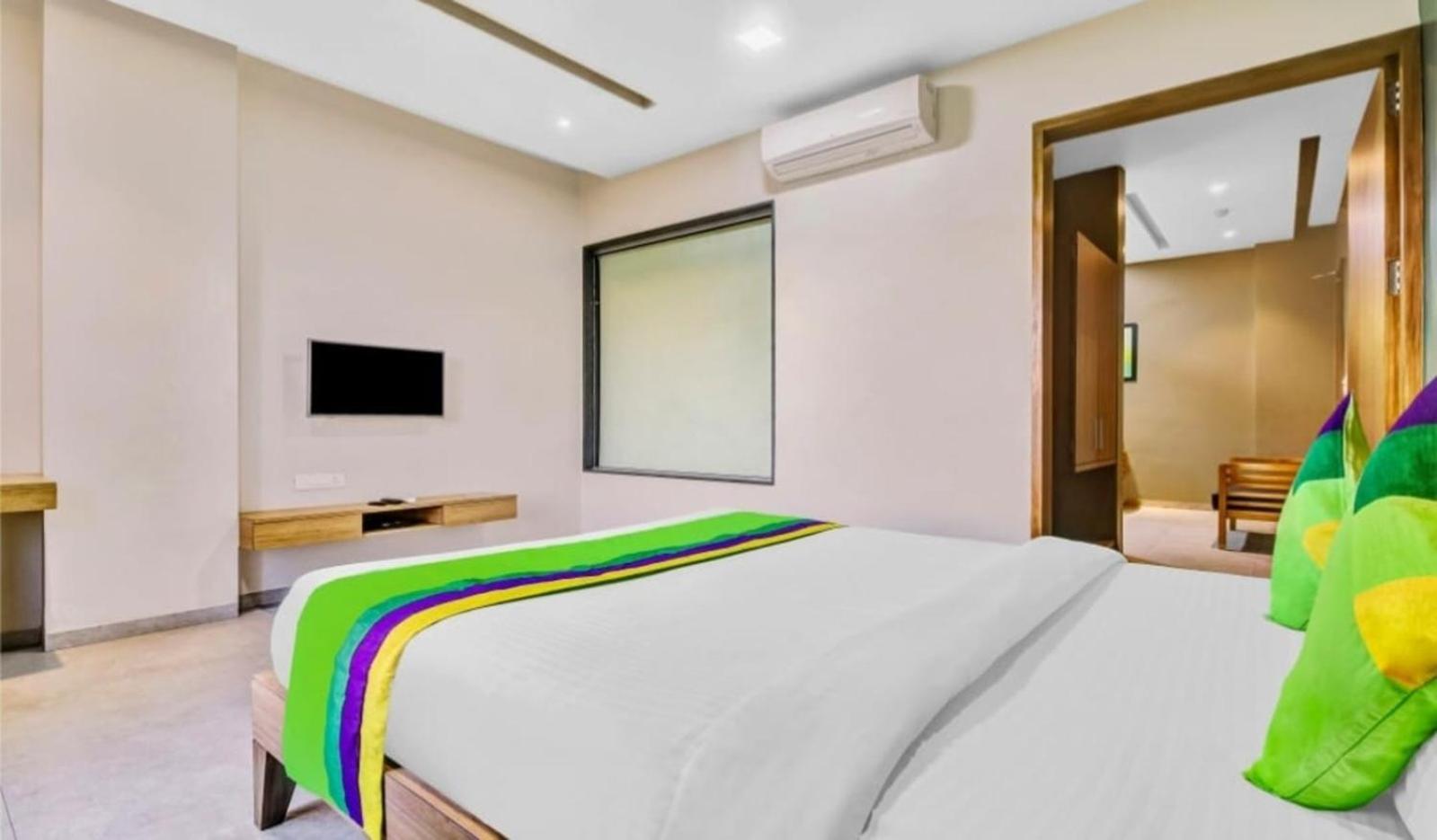 Elite Boutique Hotel Satara Luaran gambar