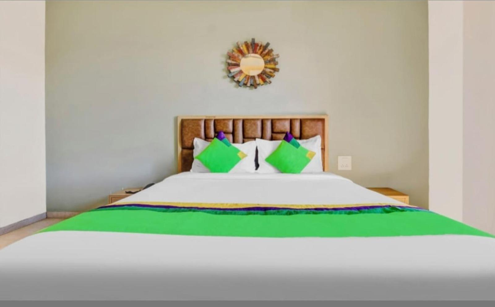 Elite Boutique Hotel Satara Luaran gambar