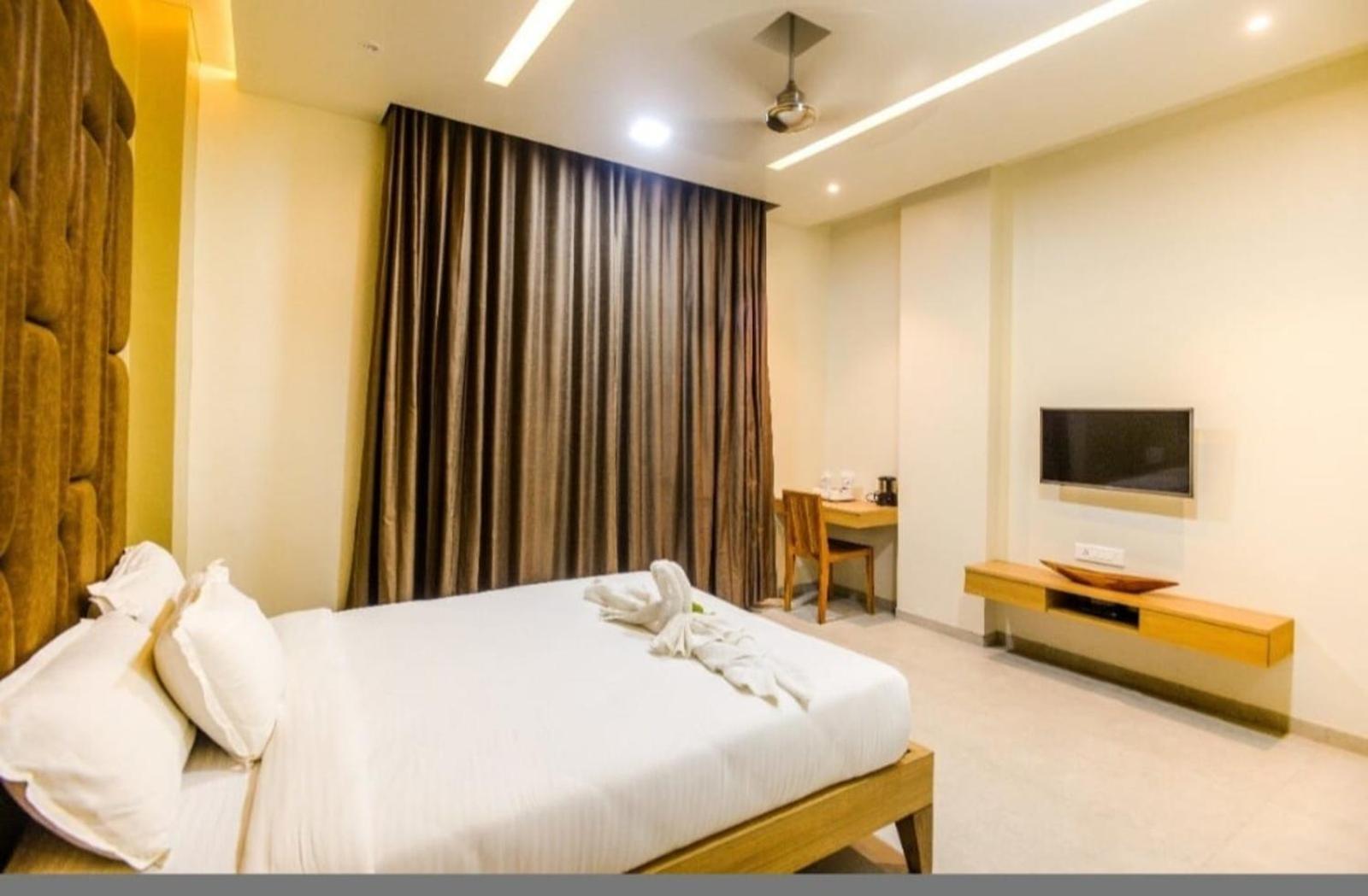 Elite Boutique Hotel Satara Luaran gambar