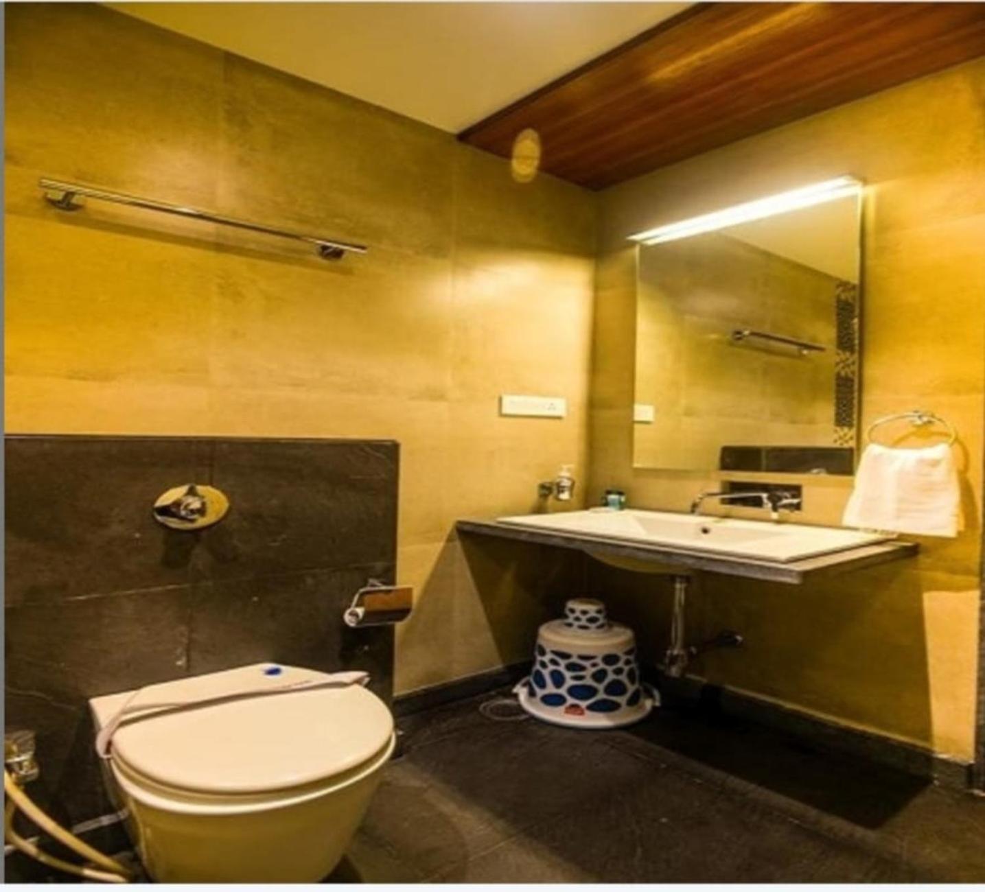 Elite Boutique Hotel Satara Luaran gambar