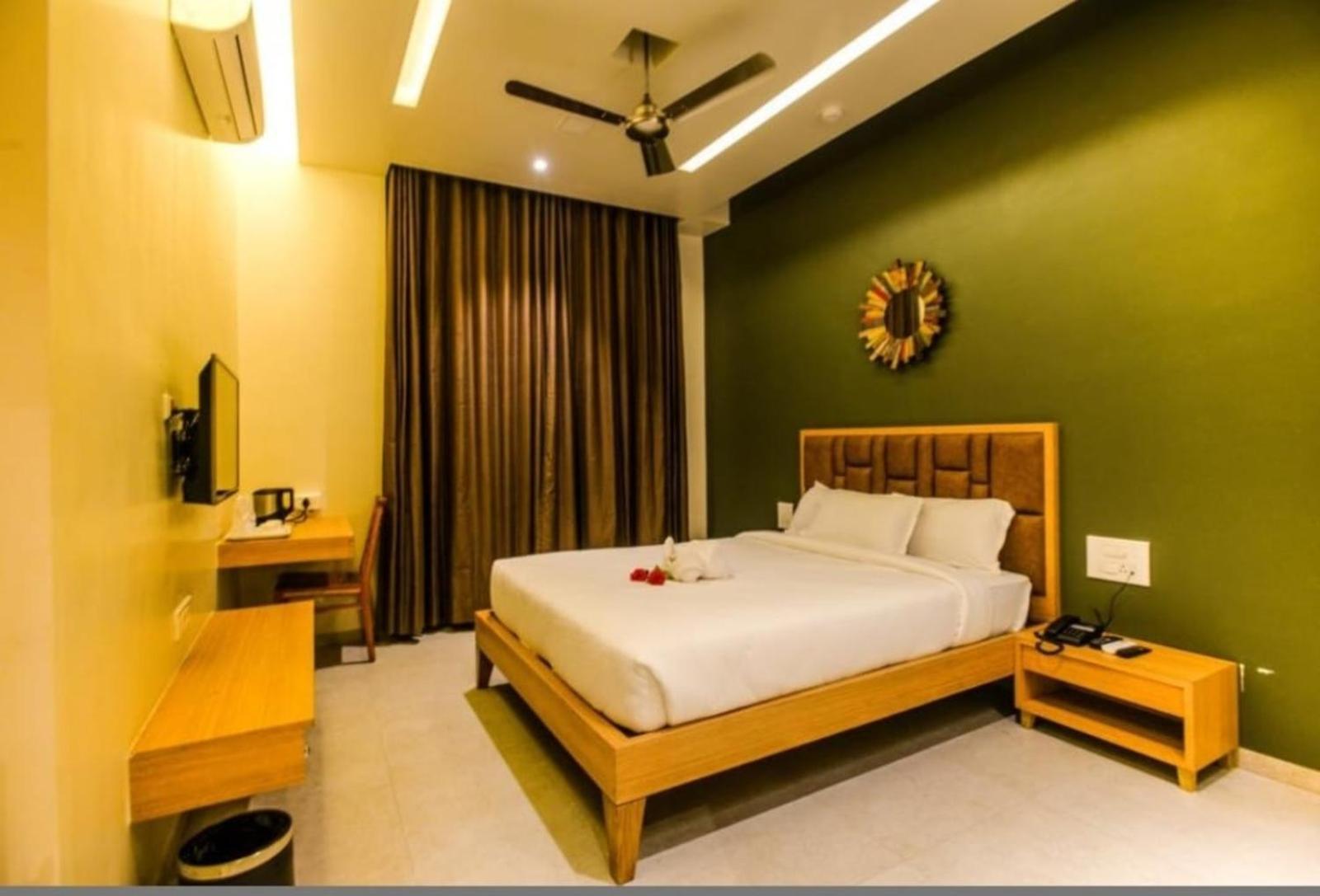 Elite Boutique Hotel Satara Luaran gambar