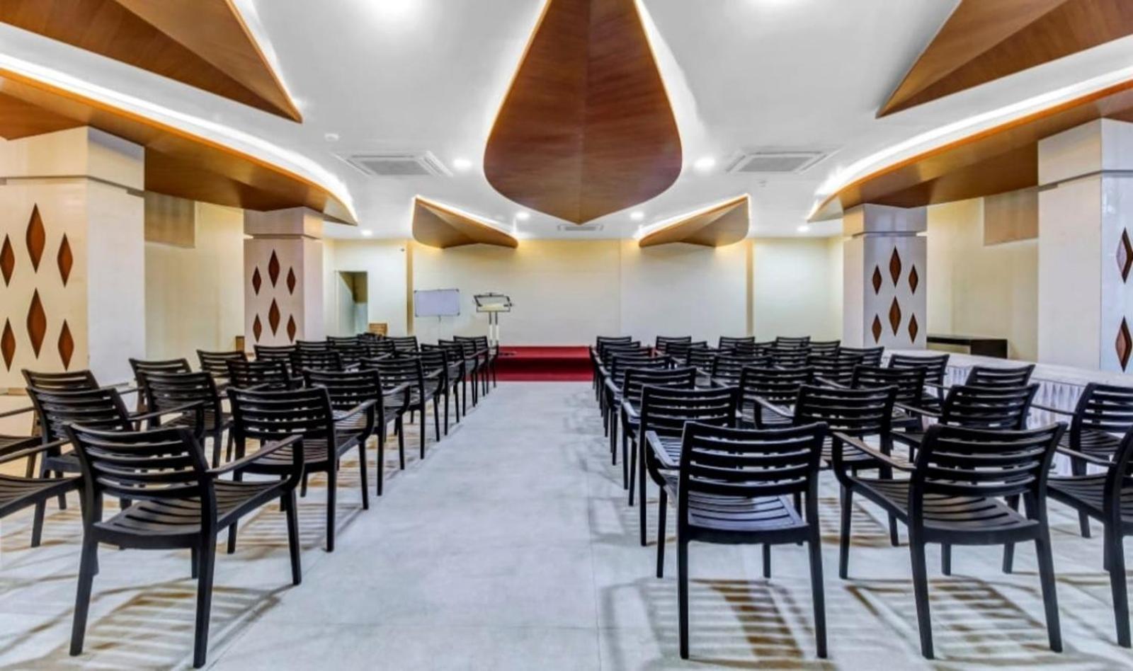 Elite Boutique Hotel Satara Luaran gambar