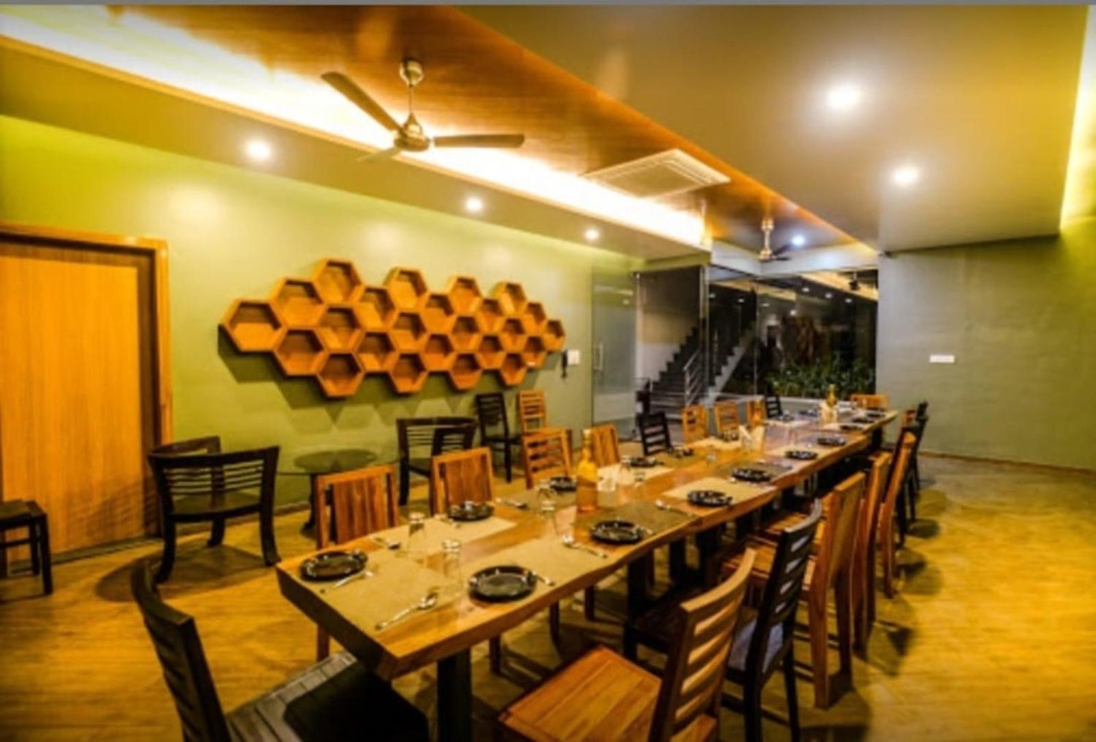 Elite Boutique Hotel Satara Luaran gambar