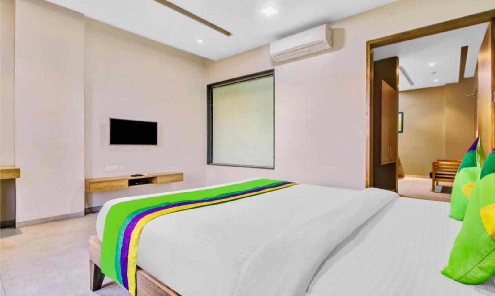 Elite Boutique Hotel Satara Luaran gambar