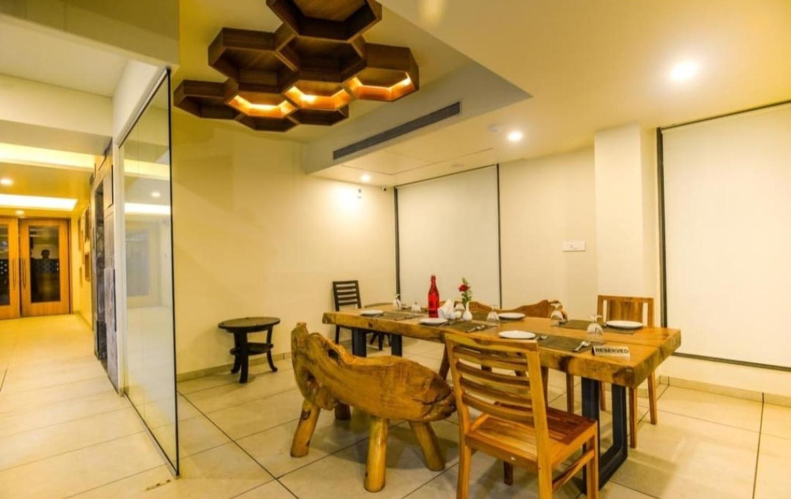 Elite Boutique Hotel Satara Luaran gambar