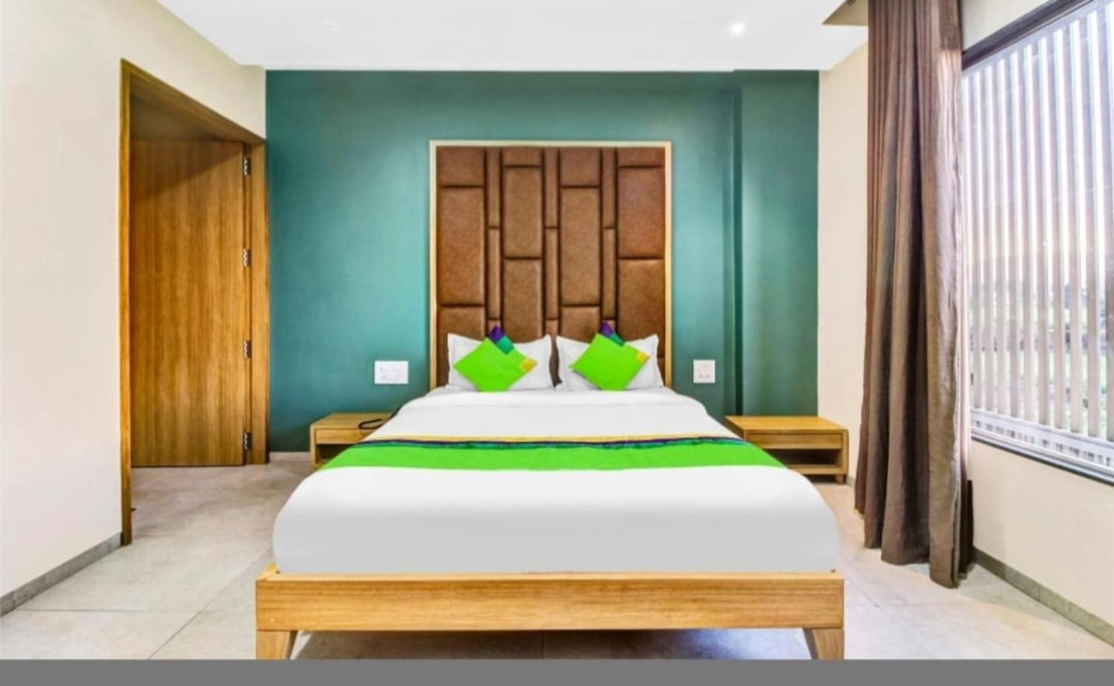 Elite Boutique Hotel Satara Luaran gambar